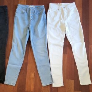 Pair Of Levi's White High-Rise Skinny Jeans